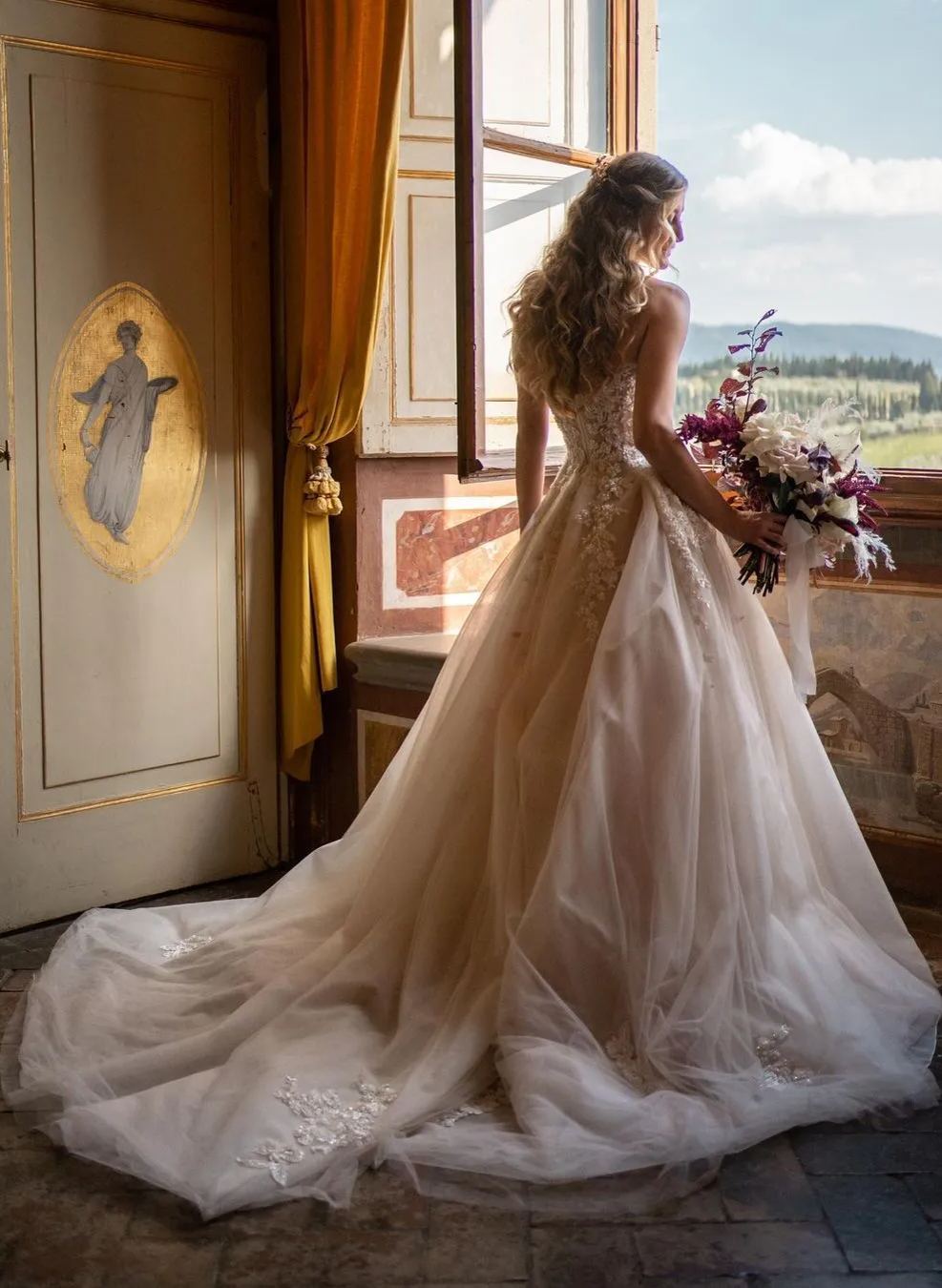 Chicloth Champagne Sweetheart Wedding Dress Tulle With Lace Appliques