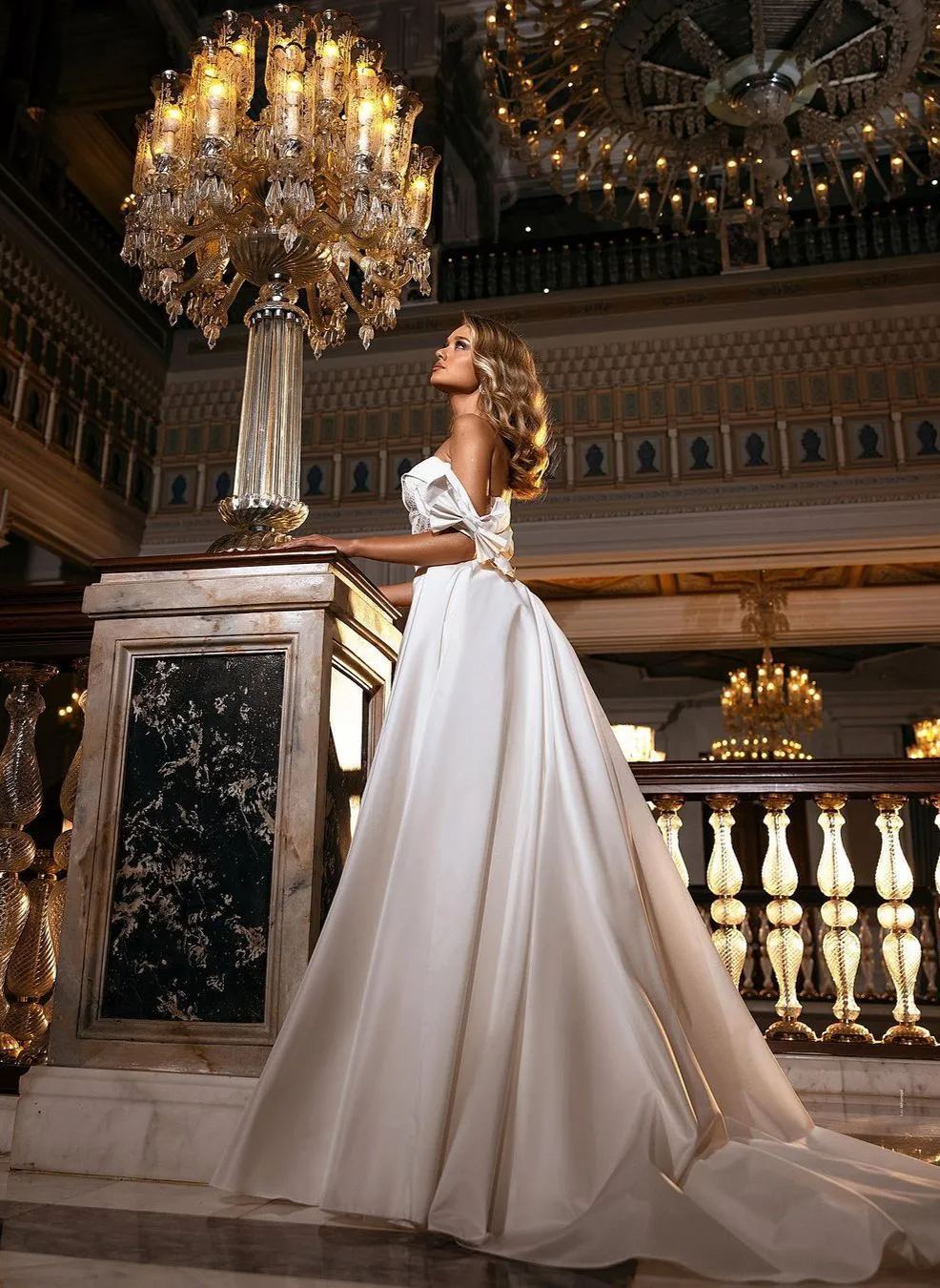 Chicloth Off-the-Shoulder Overskirt Wedding Dress Mermaid Lace Bridal Gown