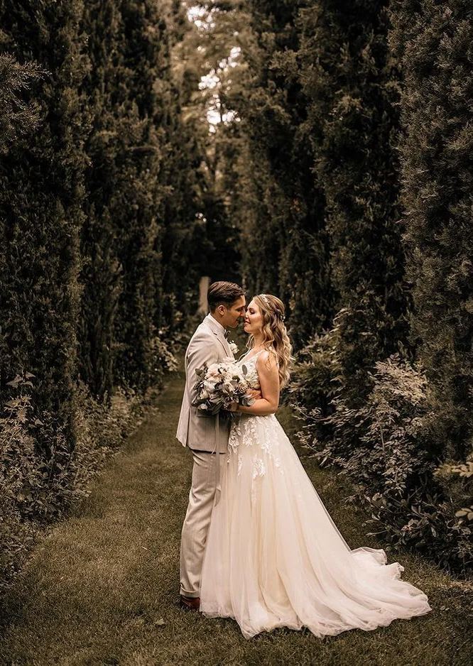 Chicloth Champagne Tulle Wedding Dress Sleeveless Open Back