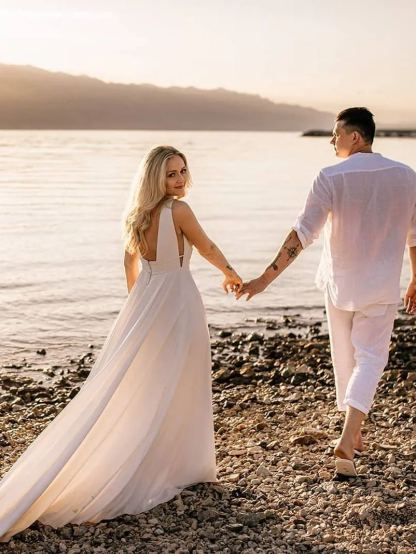 Chicloth V-Neck Sleeveless Wedding Dress Beach Long
