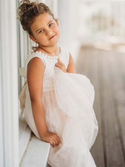 Ivory Flower Girl Dresses Jewel Neck Polyester Sleeveless Ankle-Length Princess Silhouette Butterfly Formal Kids Pageant Dresses