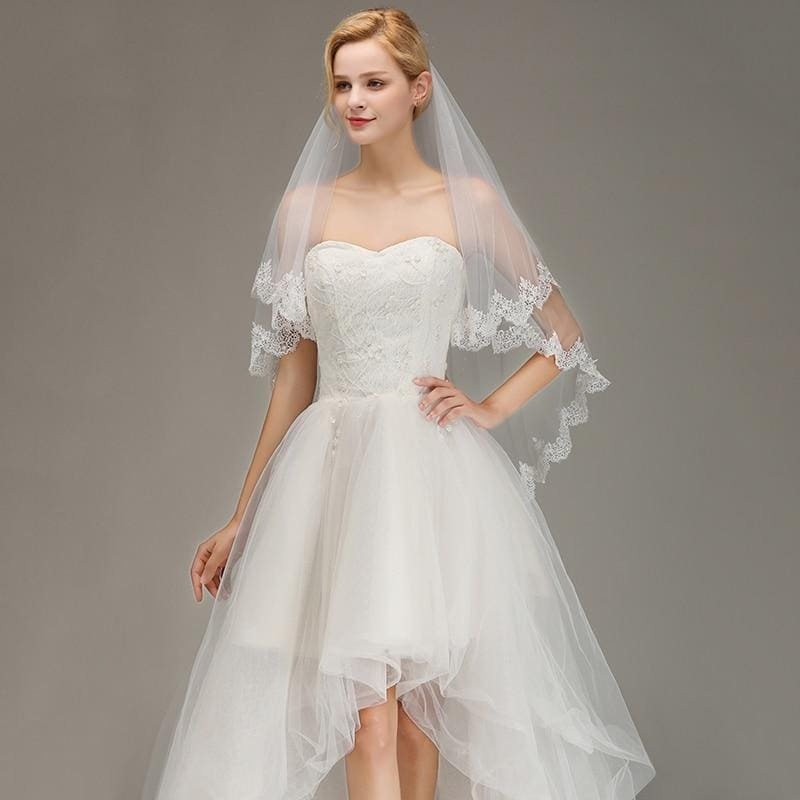 Lace Edge Short with Comb Two Layers Wedding Veils | Bridelily - wedding veils