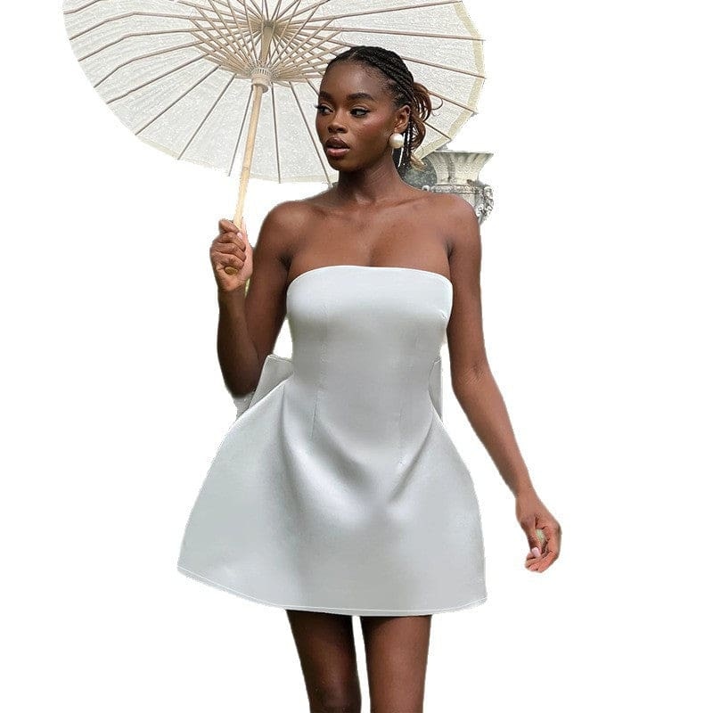 Sexy Backless Satin Prom Dress Strapless Short Homecoming Dress with Bow