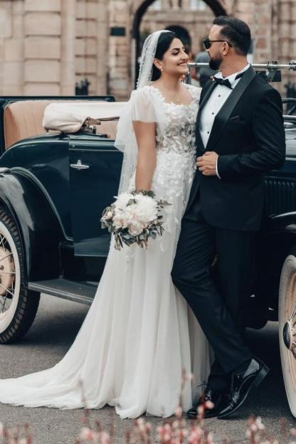 Square Neck Designer Wedding Dresses A line Short Sleeves Tulle Lace Bridal Dress with Appliques