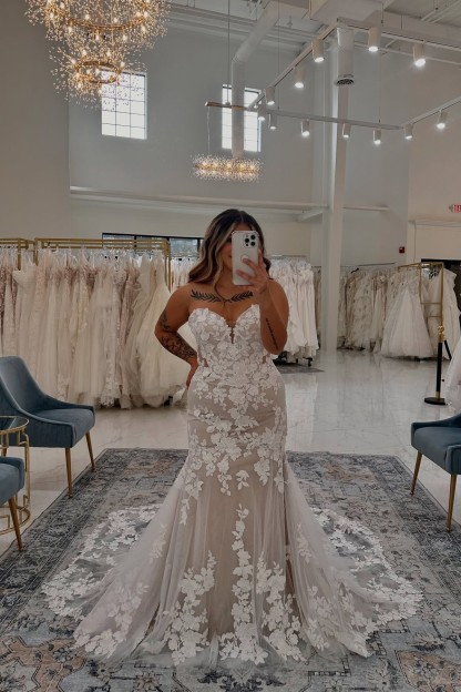 Classy Sweetheart Chapel Train Appliques Lace Mermaid Wedding Dresses 