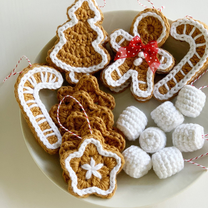 Crochet Gingerbread Cookies Ornament