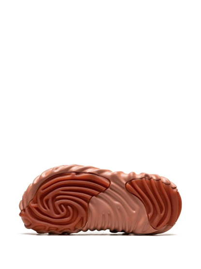 SALEHE BEMBURY X POLLEX CLOG HORCHATA