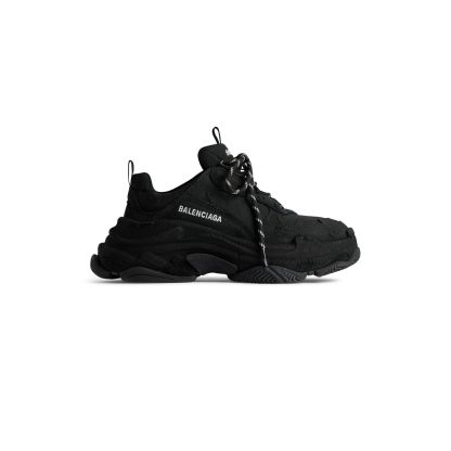 WOMEN'S TRIPLE S SNEAKER IN BLACK