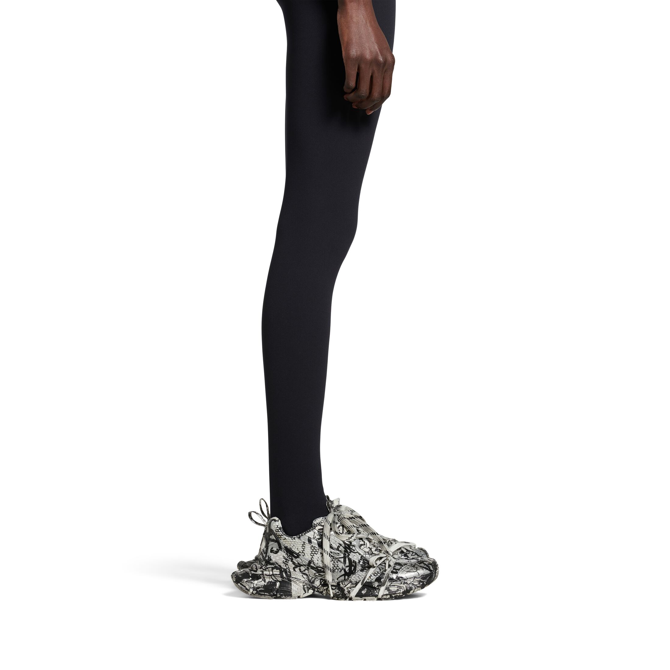 WOMEN'S 3XL EXTREME GRAFFITI SNEAKER IN WHITE/BLACK