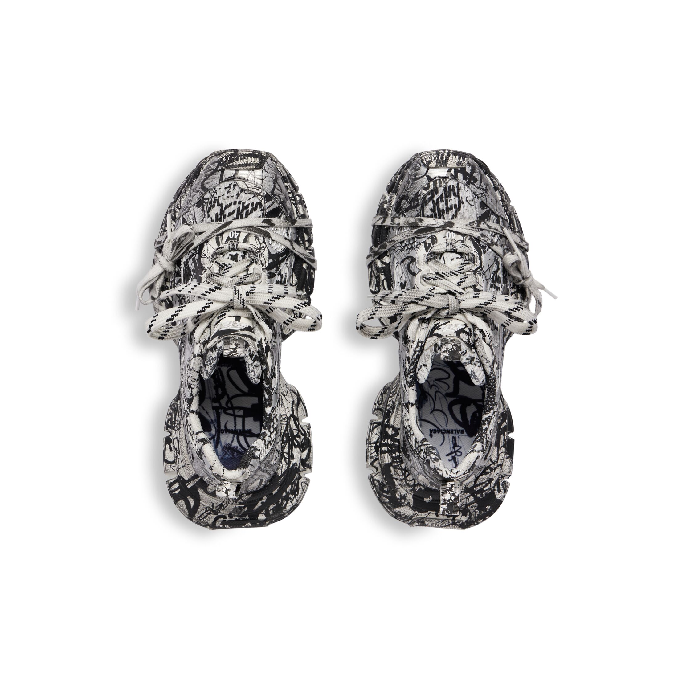 WOMEN'S 3XL EXTREME GRAFFITI SNEAKER IN WHITE/BLACK