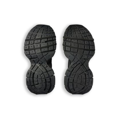 WOMEN'S 3XL SNEAKER IN BLACK