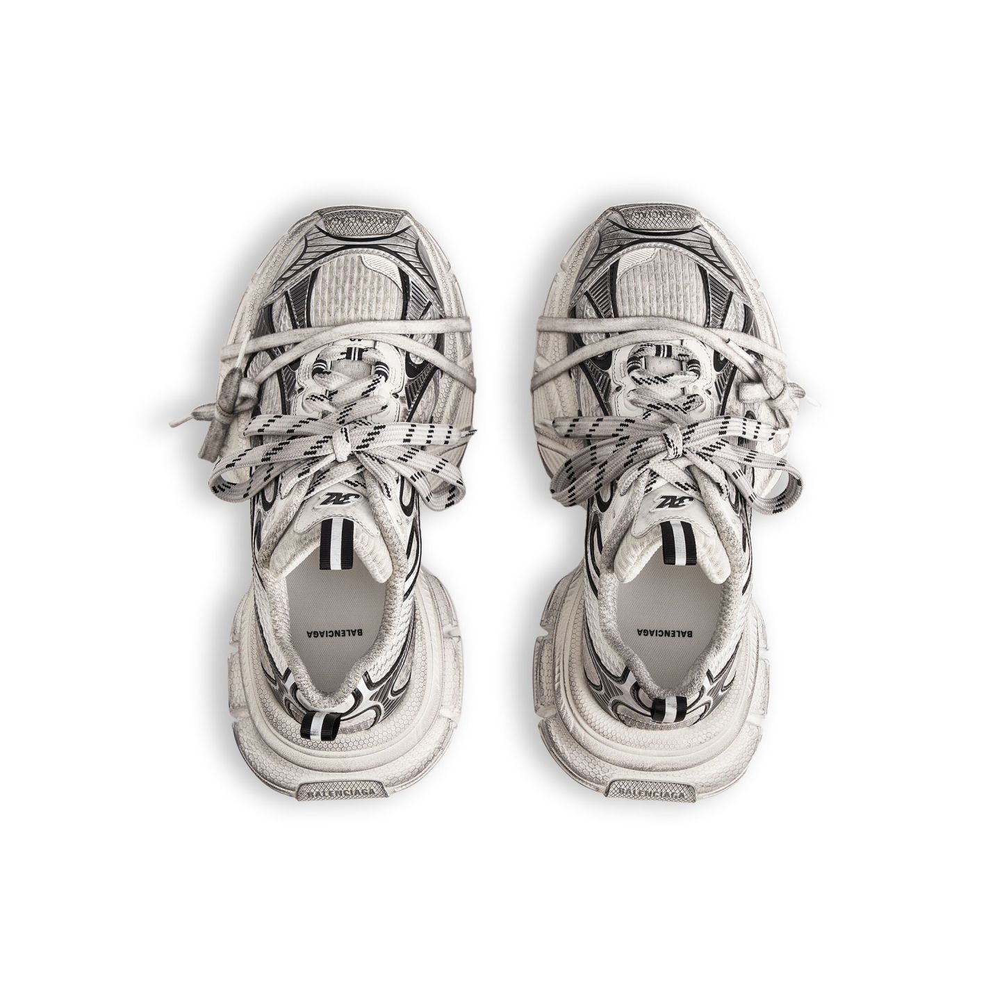 WOMEN'S 3XL SNEAKER IN WHITE/BLACK