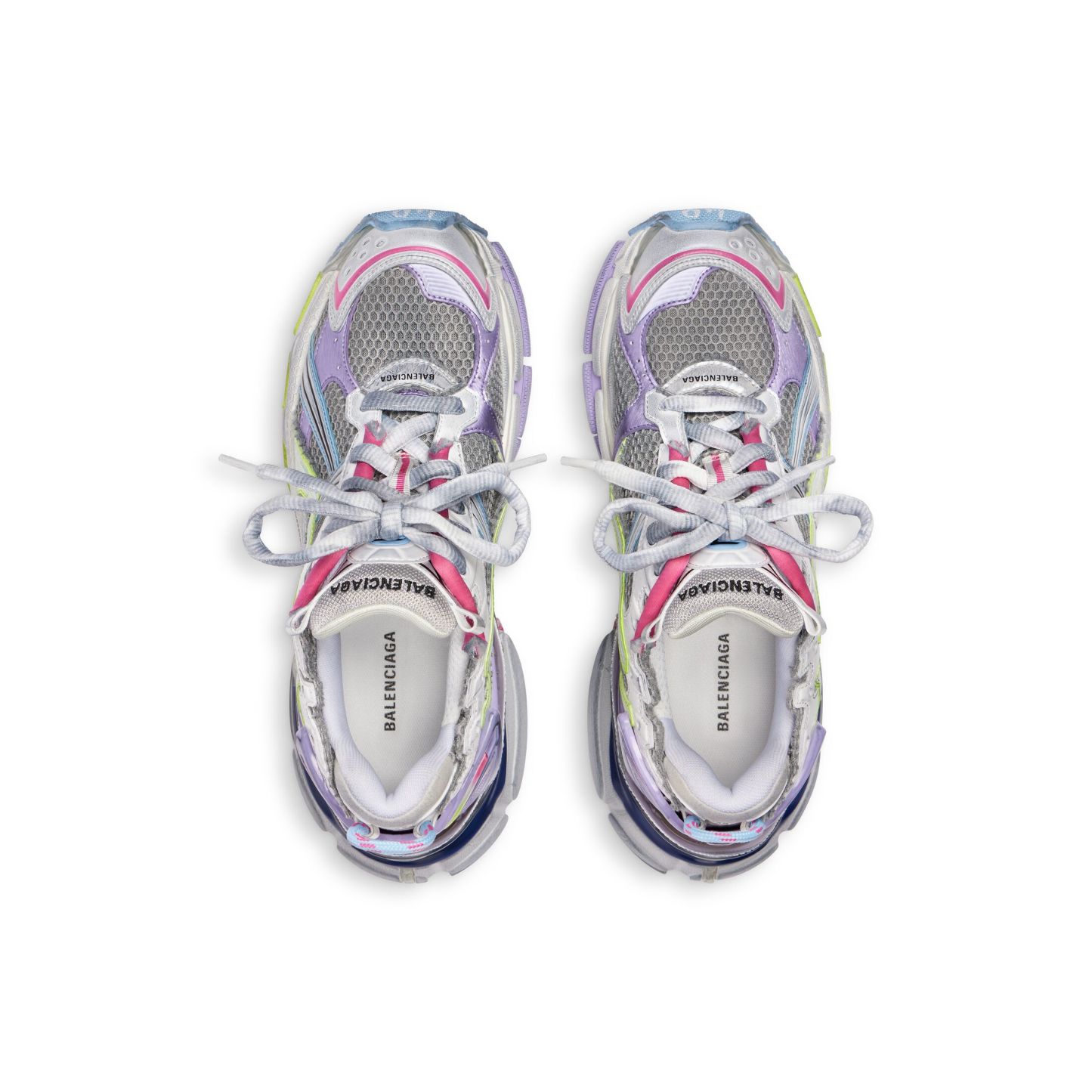 WOMEN'S RUNNER SNEAKER IN GREY