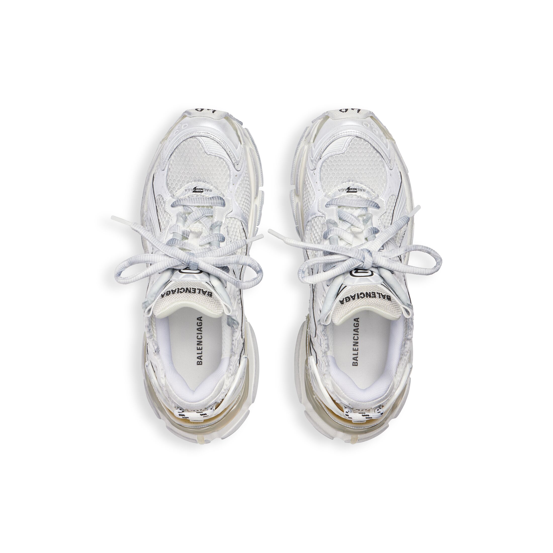 WOMEN'S RUNNER SNEAKER IN WHITE
