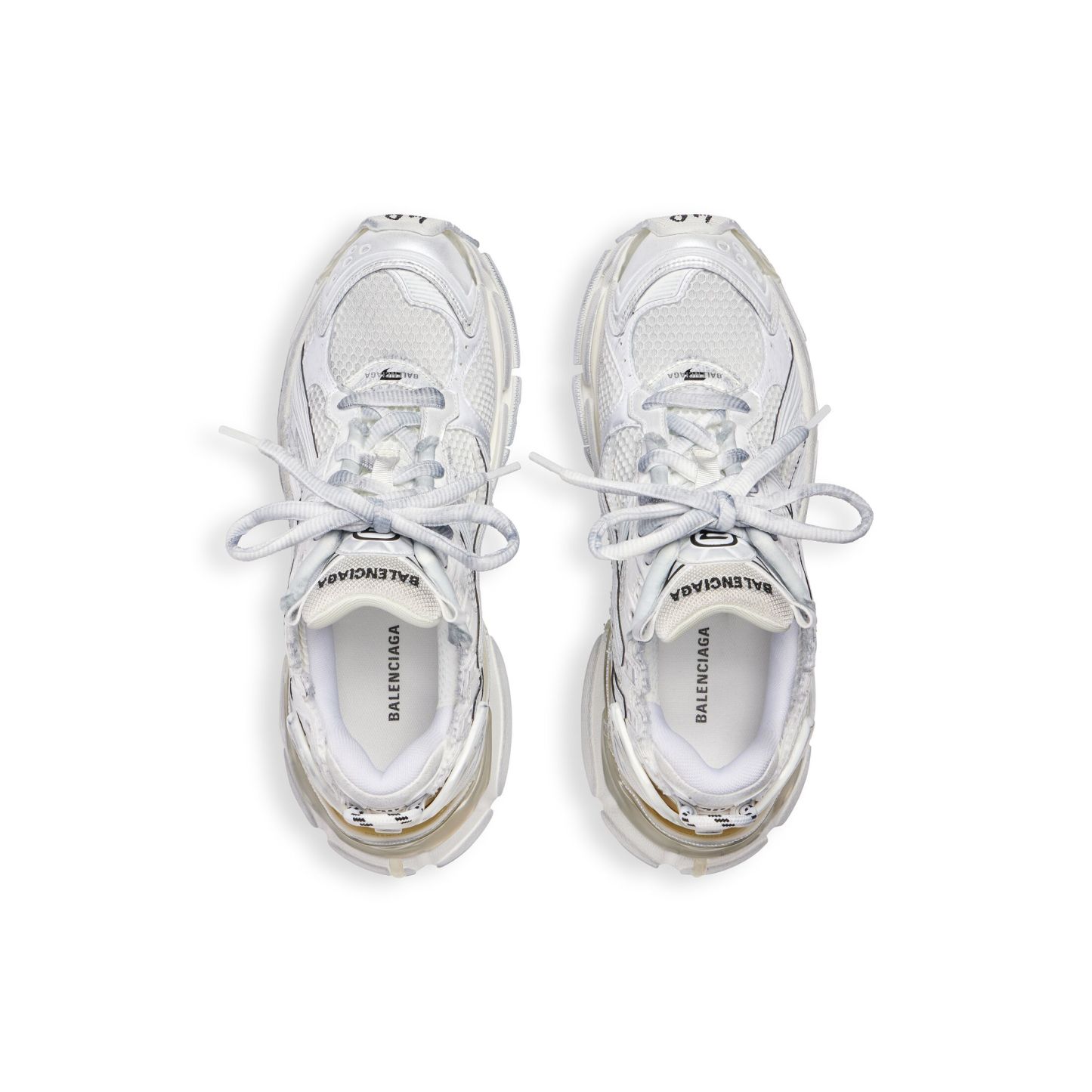 WOMEN'S RUNNER SNEAKER IN WHITE