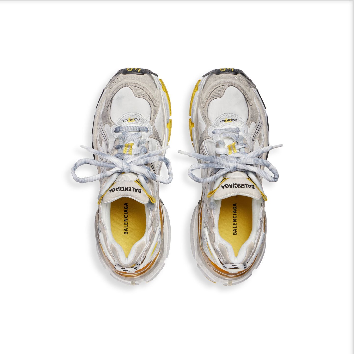 WOMEN'S RUNNER SNEAKER IN GREY