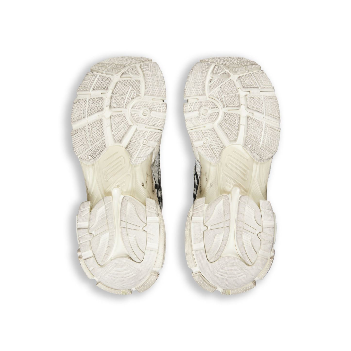 MEN'S RUNNER GRAFFITI SNEAKER IN WHITE