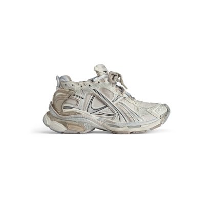 MEN'S RUNNER SNEAKER IN BEIGE