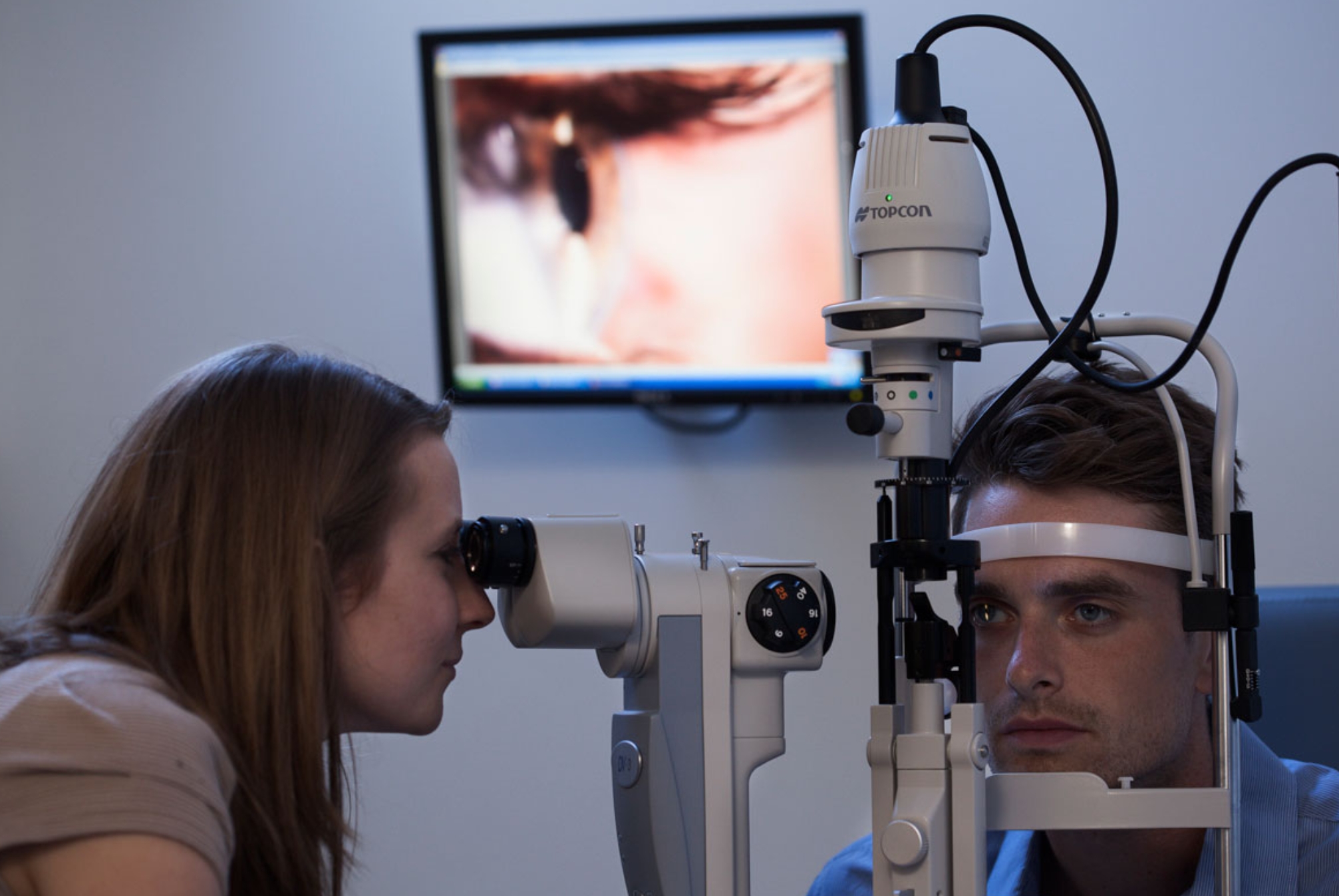 Slit lamp exam process and common ocular problems-Glasses Magic