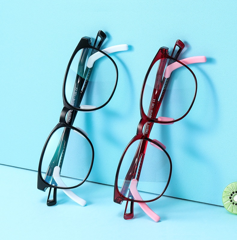 Dagny-Plain lens glasses are available with prescription optical lenses