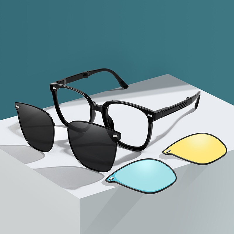 Dick-Foldable polarized sunglasses with magnetic lens set
