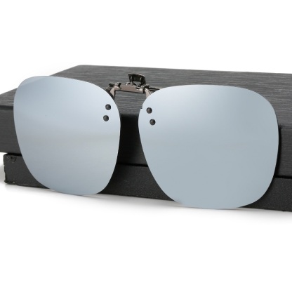 Eric-Polarizing sunglasses clip optional night vision lenses