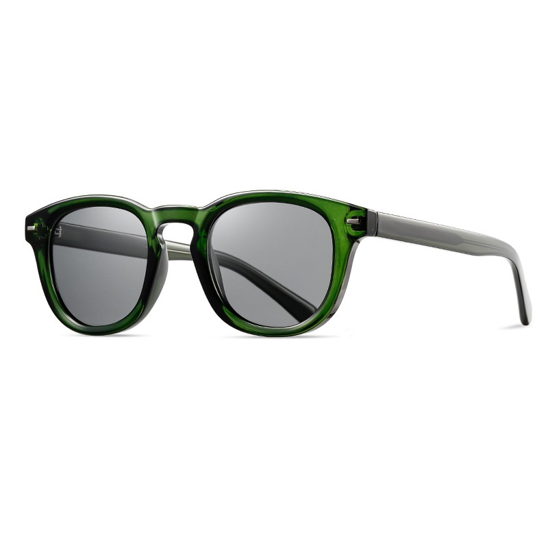 Iolanthe-Round polarized sunglasses can be customized with optical prescription lenses