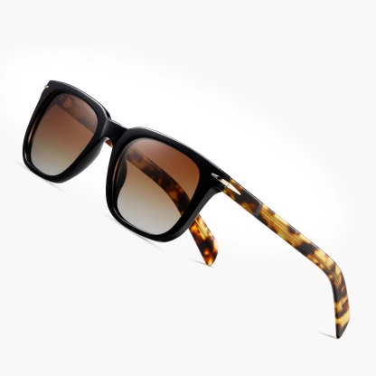 Fido-Square polarized sunglasses can be customized with optical prescription lenses