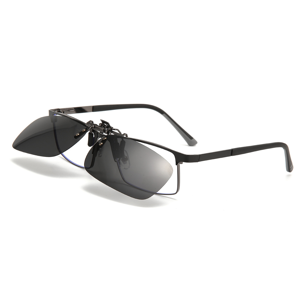 Burke-Polarized sunglasses clip
