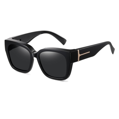 Haidee-Polarized sunglasses fit over glasses