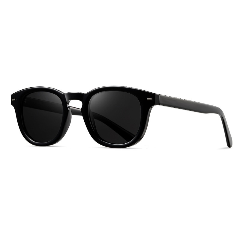 Iolanthe-Round polarized sunglasses can be customized with optical pre