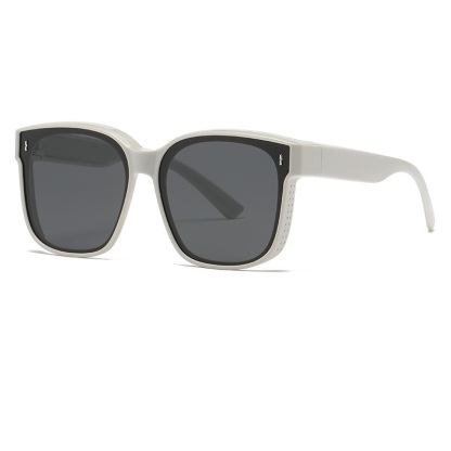 Halona-Polarized sunglasses fit over glasses