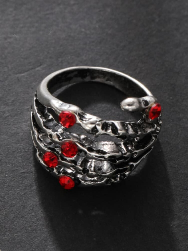 Woman Vintage Punk Skull Hand with Diamond Finger Ring