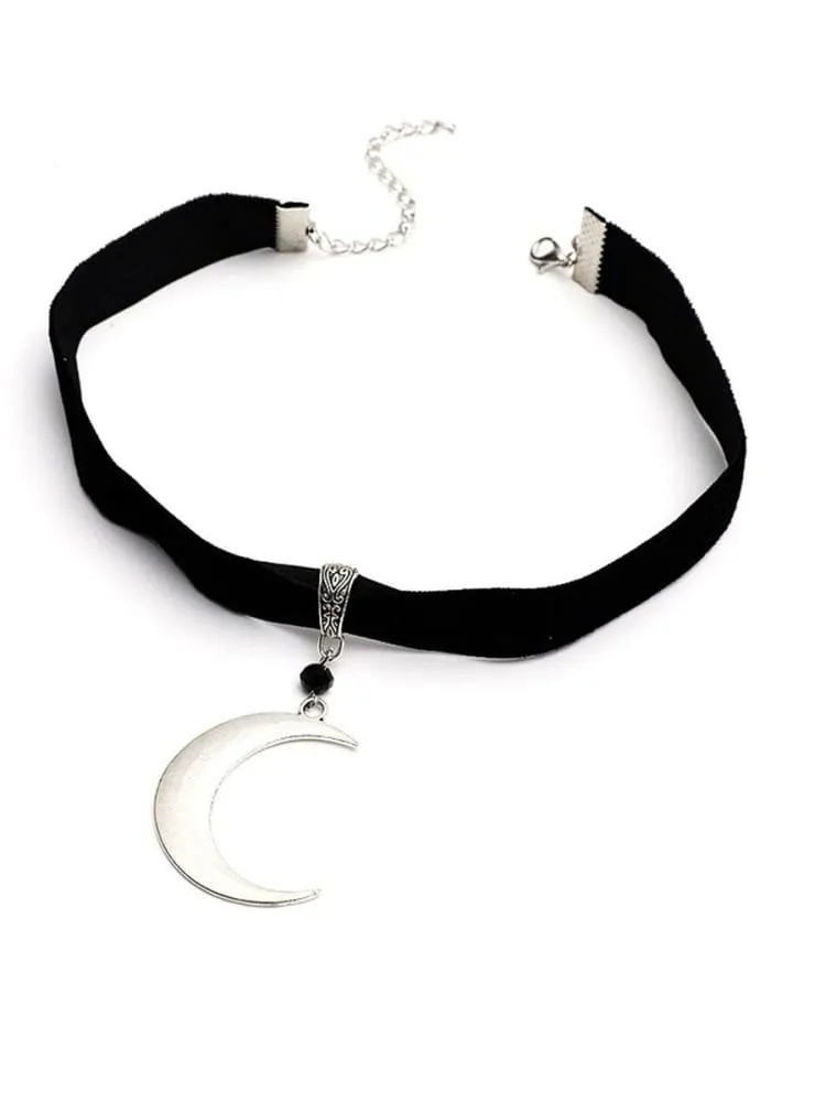 Gothic Necklace Metal Moon Pendant Velour Choker Necklace