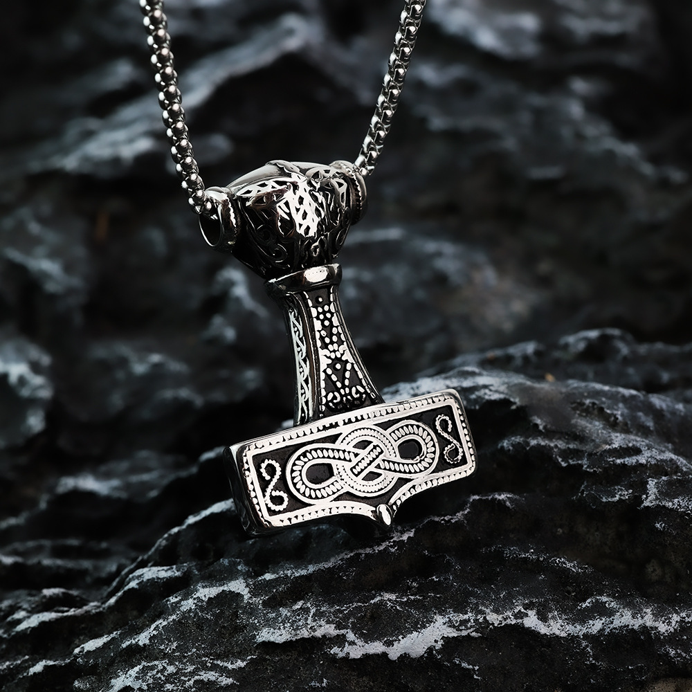 Bindrune Hammer Pendant