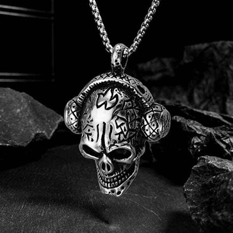 Fashion Hoe Wearing Headphones Pendant Retro Pendant Men's Titanium Steel Stainless Steel Necklace Music Personality Accessories