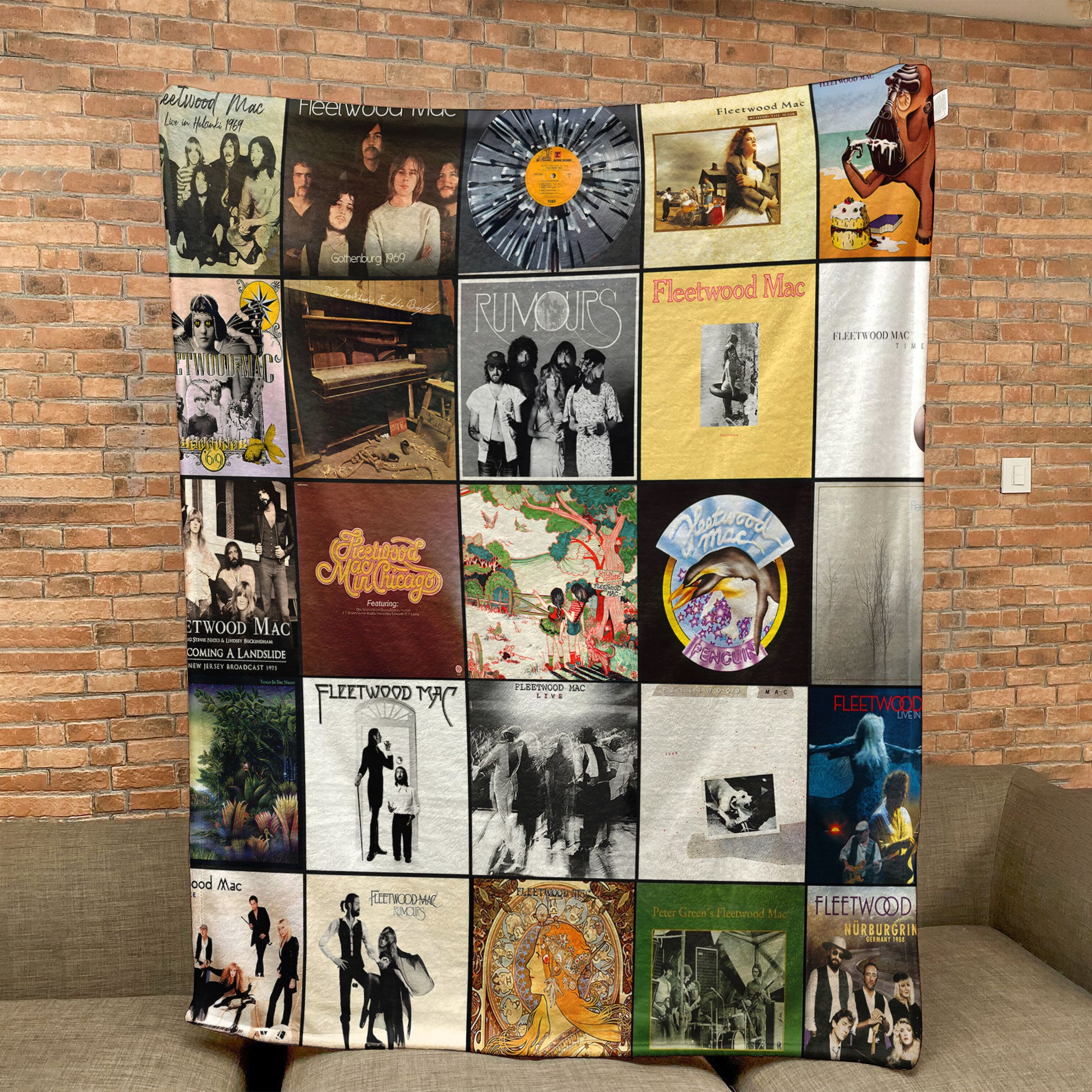 Fleetwood Mac Sherpa Blanket – Warmth Wrapped in Legendary Album Art