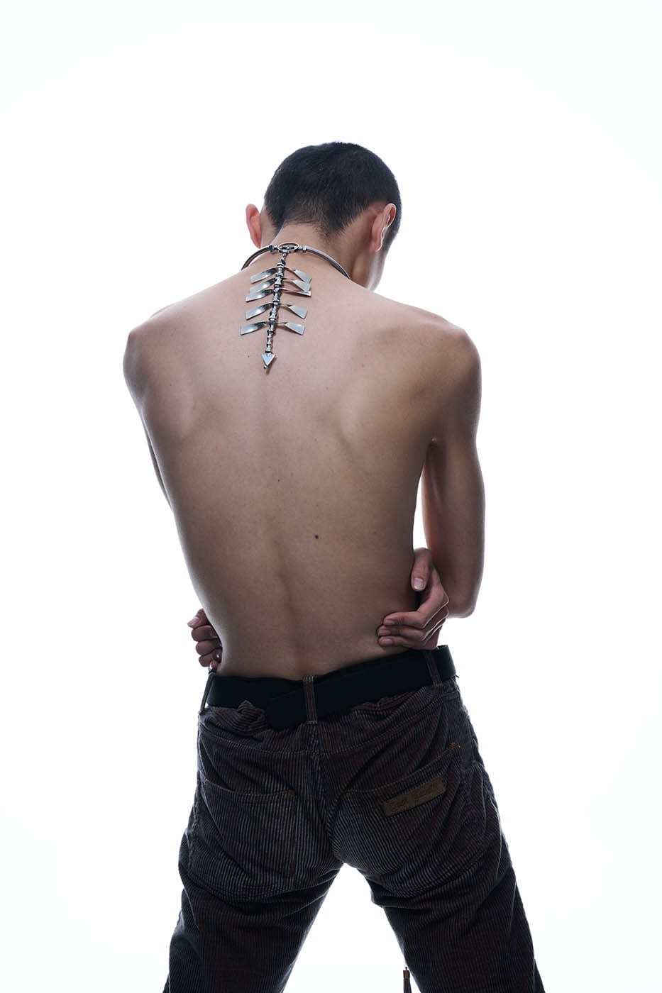 ILLUSORY Spine Necklace