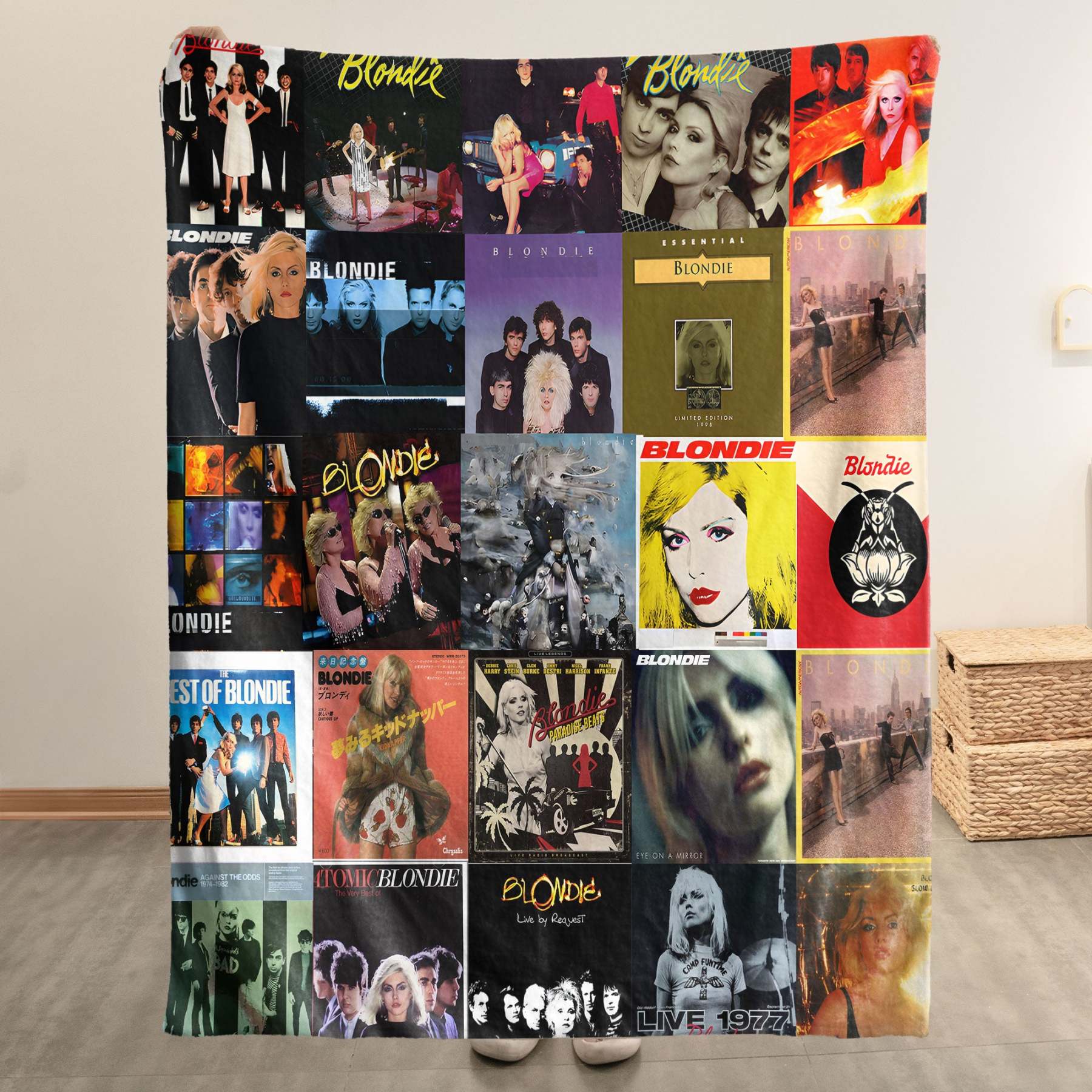Blondie Sherpa Blanket – New Wave Warmth Wrapped in Iconic Album Art