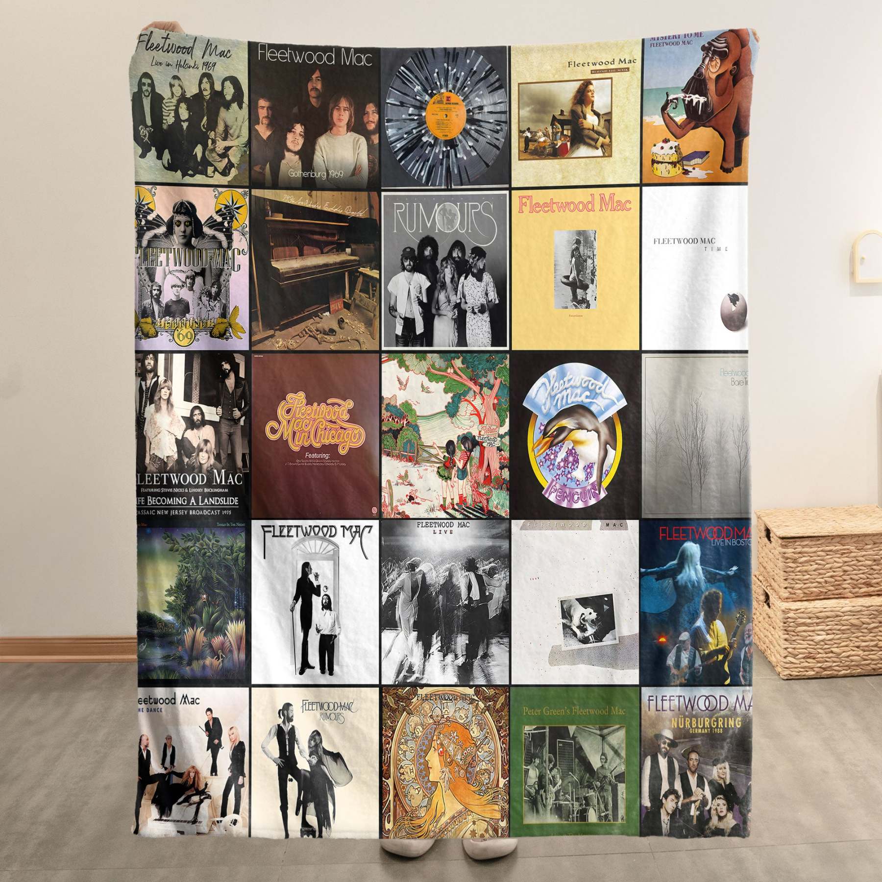 Fleetwood Mac Sherpa Blanket – Warmth Wrapped in Legendary Album Art