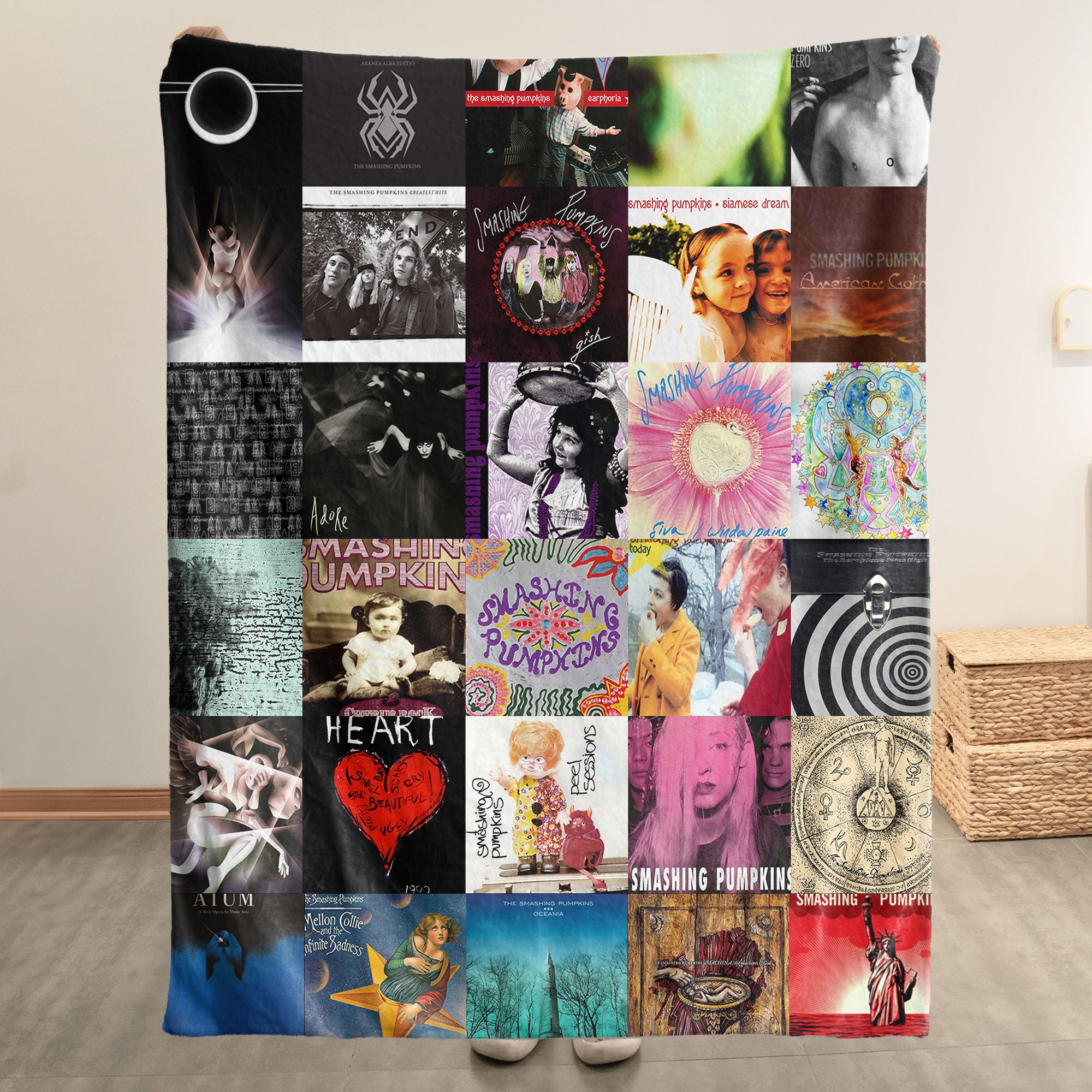 The Smashing Pumpkins Sherpa Blanket – A Grunge-Era Dream You Can Wrap Yourself In