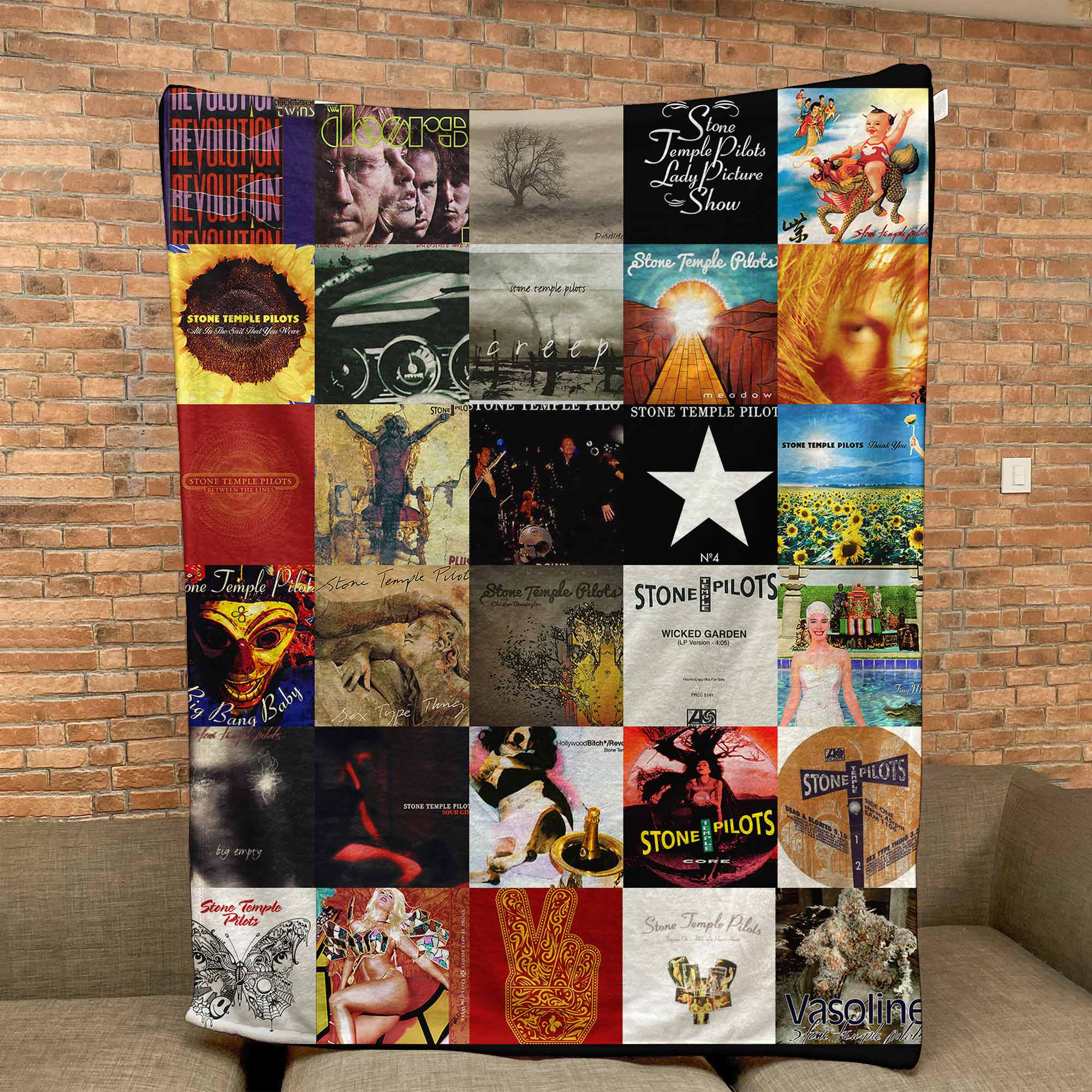 Stone Temple Pilots Sherpa Blanket – A Grunge-Era Tribute for True Fans