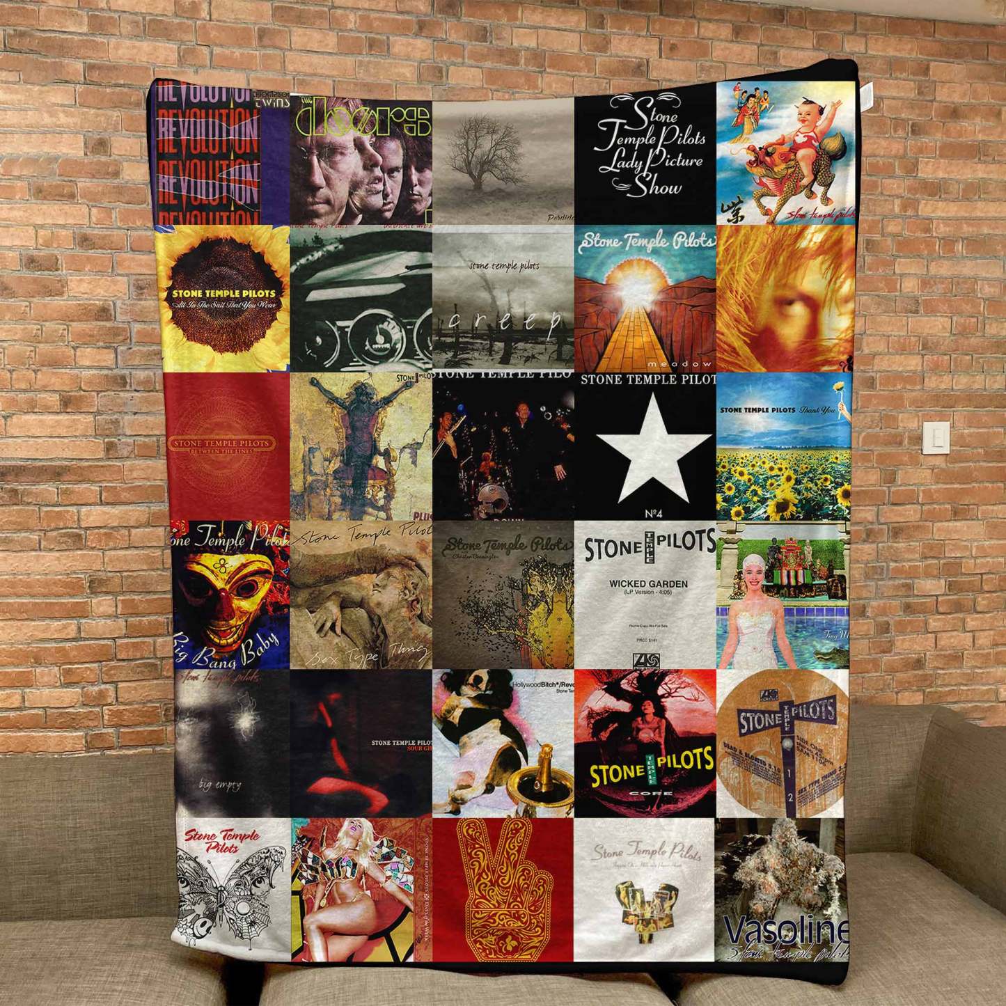 Stone Temple Pilots Sherpa Blanket – A Grunge-Era Tribute for True Fan