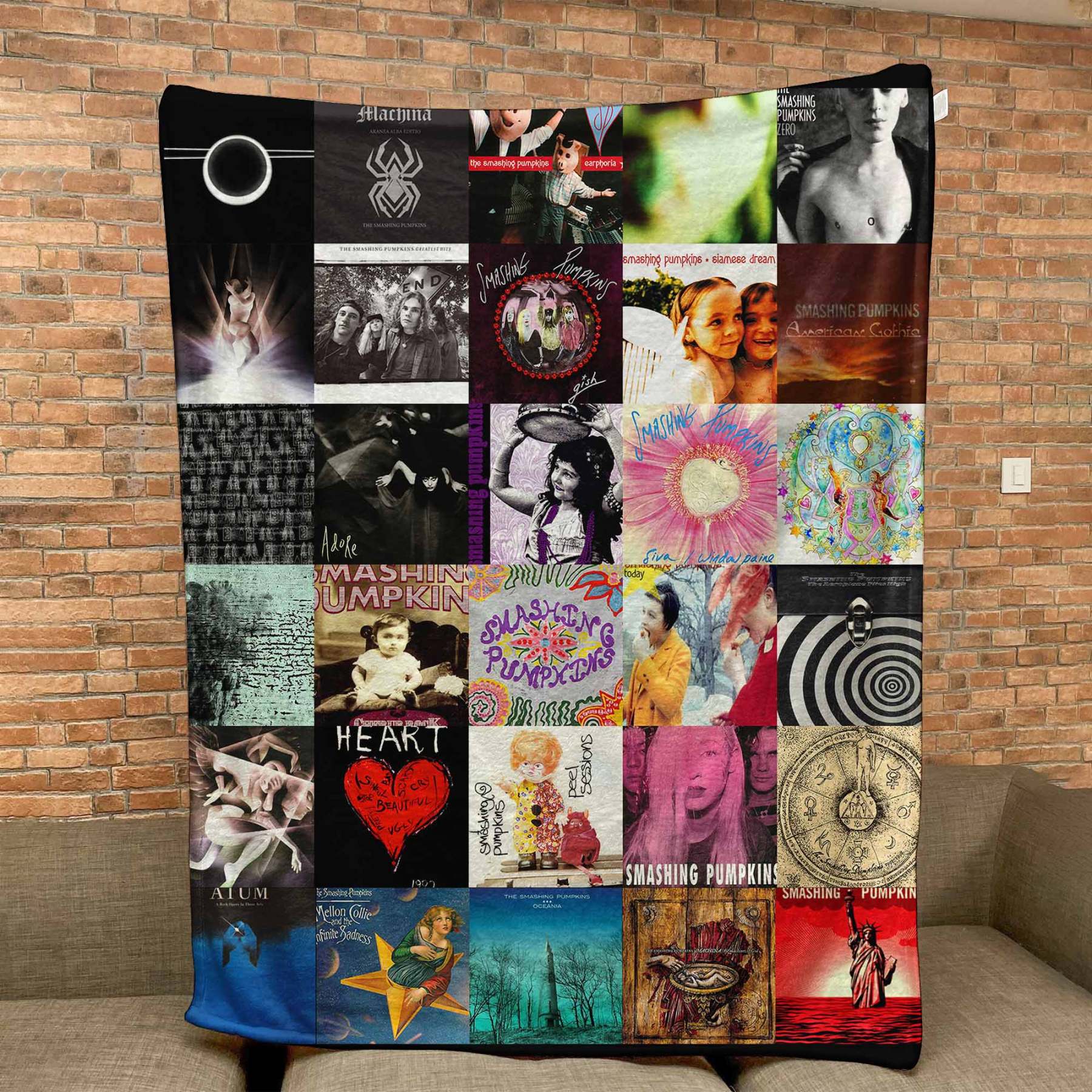 The Smashing Pumpkins Sherpa Blanket – A Grunge-Era Dream You Can Wrap