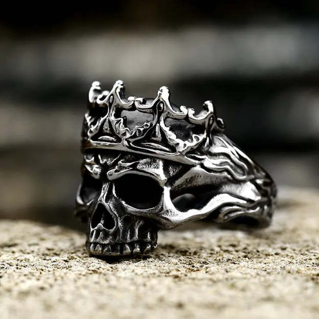 Classical Noble Crown Skull Stainless Steel Ring