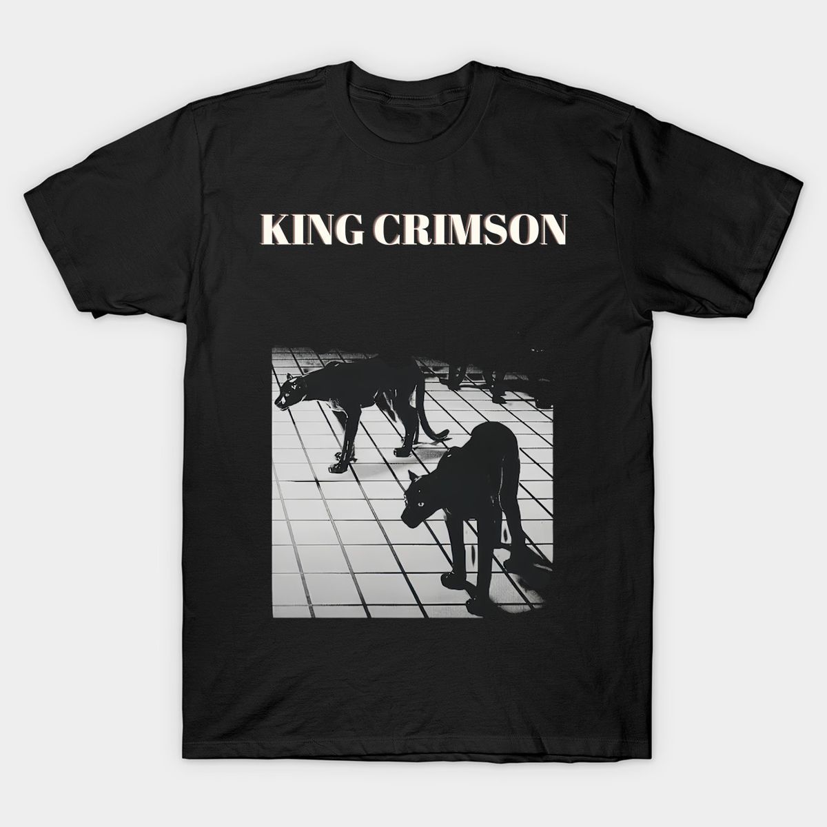 Munster lily Yvonne De Carlo Cotton T-shirt