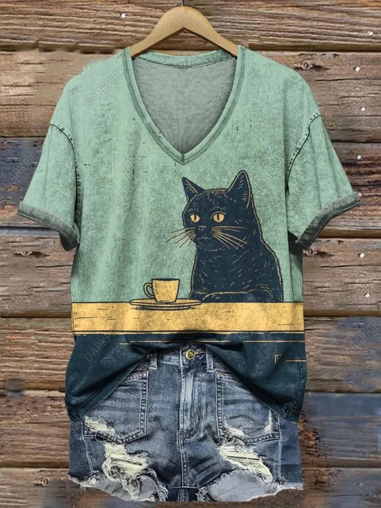 Black Cat Chilling with Coffee Vintage V-neck Casual T-Shirt