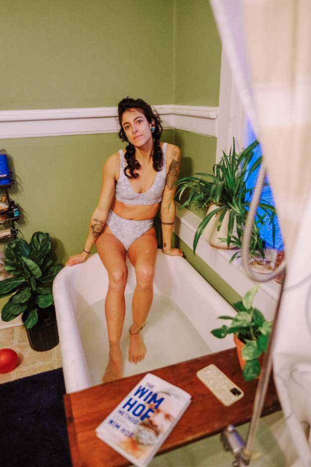 Recycled high-waisted bikini [Air]