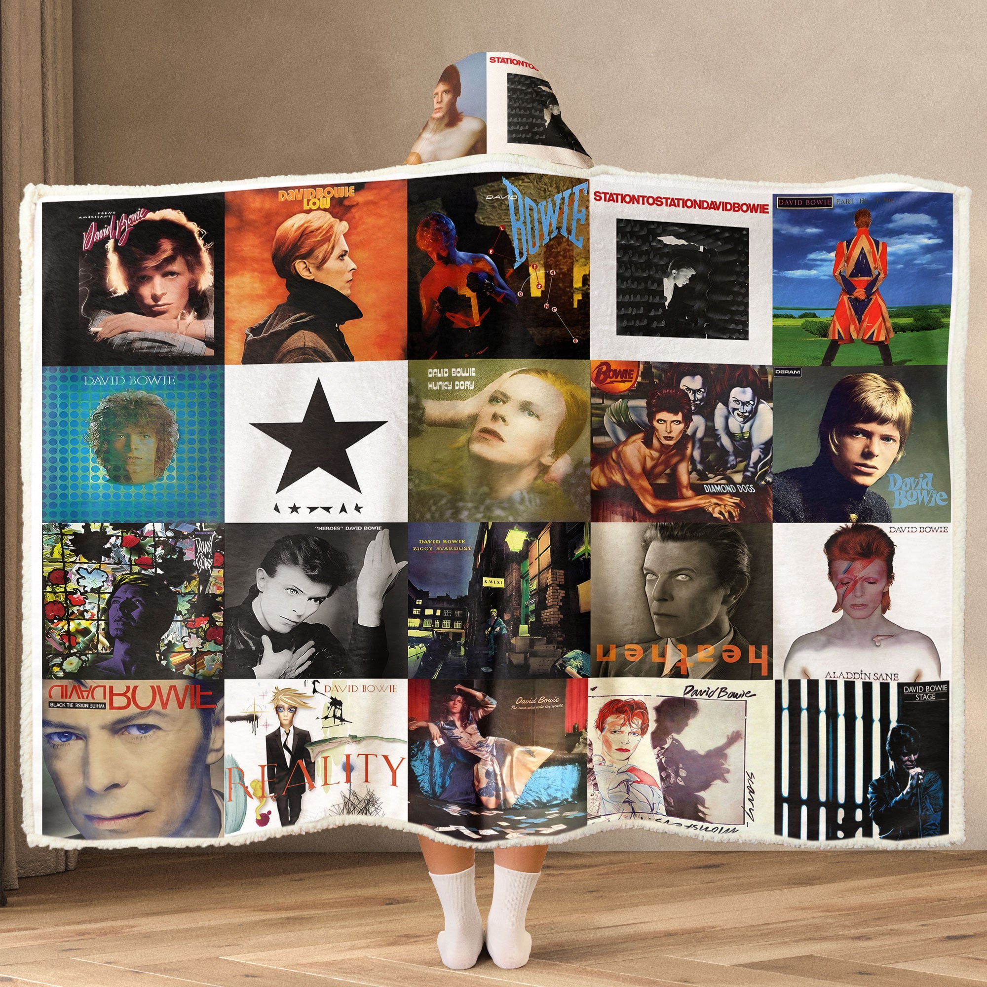 David Bowie Wearable Hooded Blanket – The Starman Comfort Edition