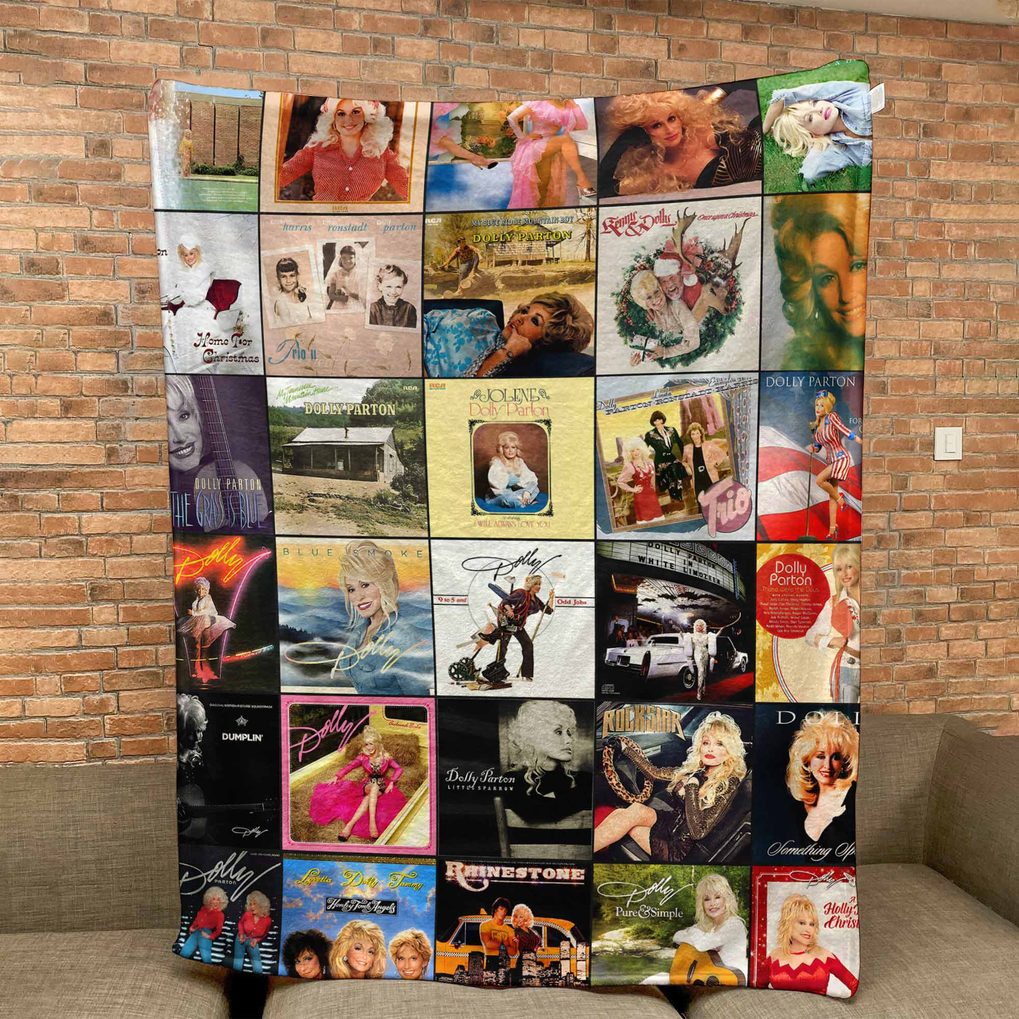 Dolly Parton Sherpa Blanket – A Country Music Icon, Wrapped in Warmth